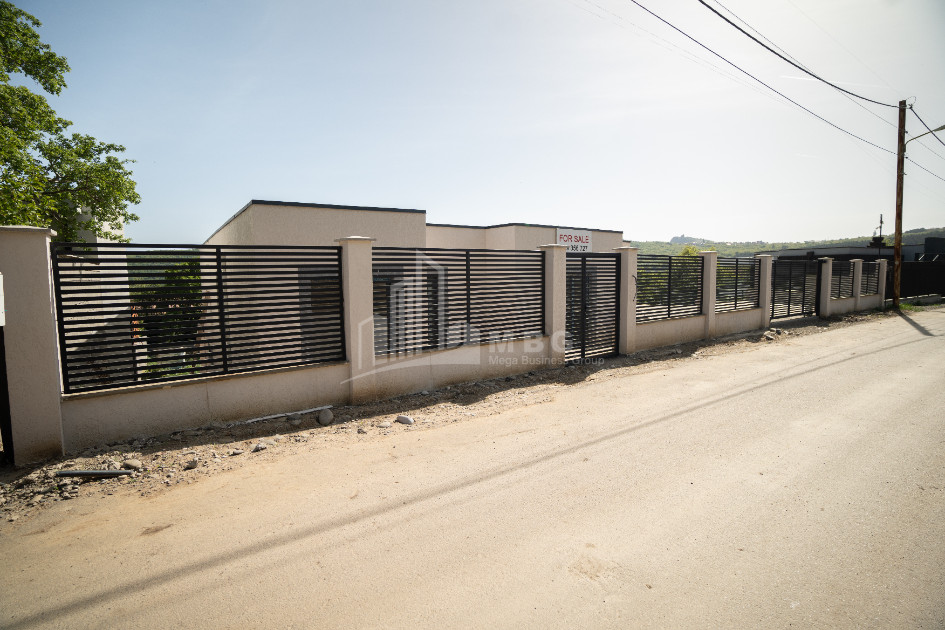 Продается Дом - Вилла В Табахмеле, Мтацминда Район