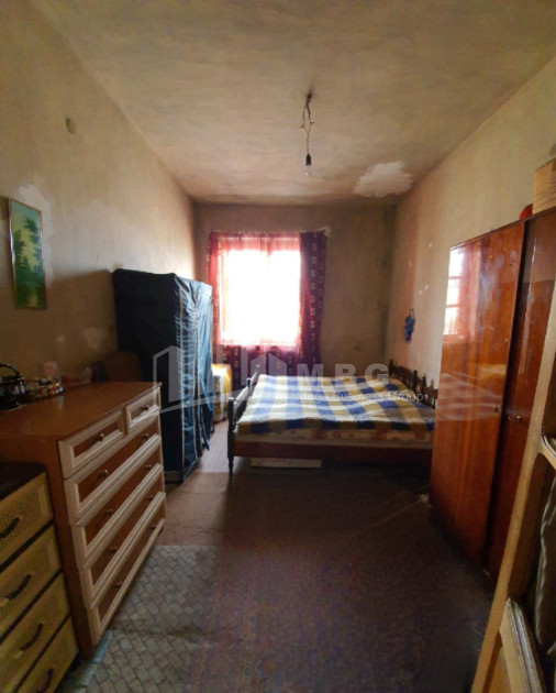 For Sale Old building Flat On M. Burdzgla Street, საბურთალო