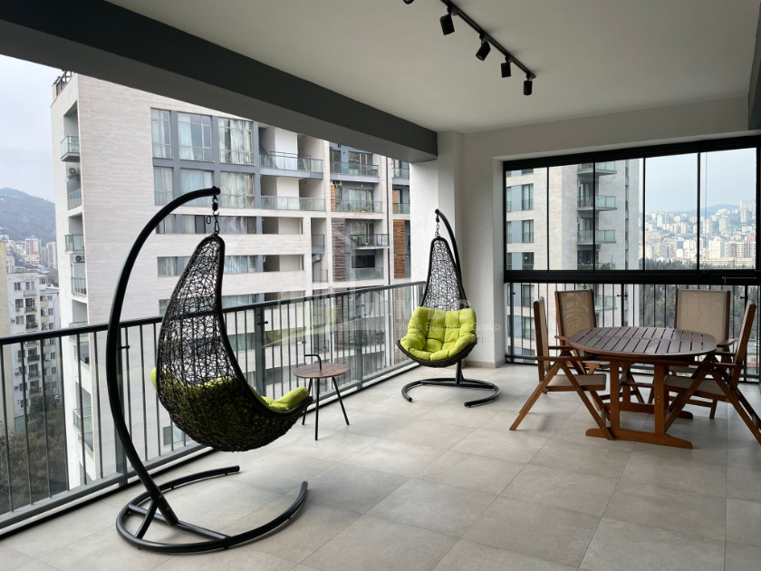 For Sale Flat On I. Chavchavadze Avenue, ვაკე