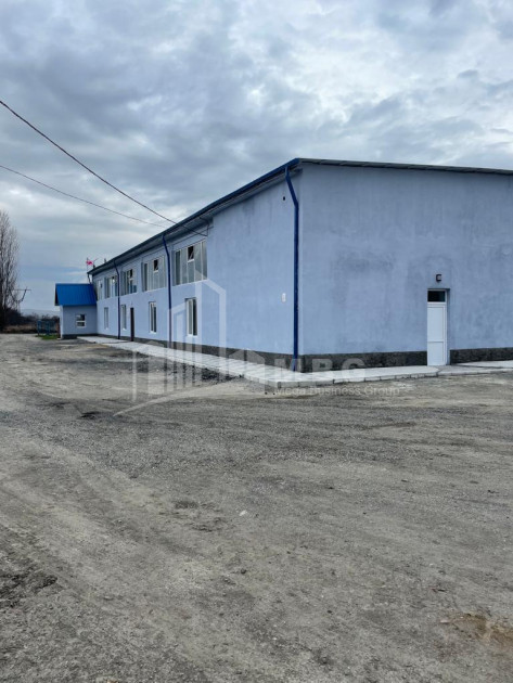 Продается Холодильно-морозильная камера Коммерческий В Руиси, Карели