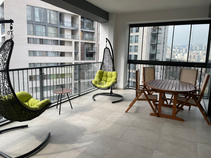 For Sale Flat On I. Chavchavadze Avenue, ვაკე