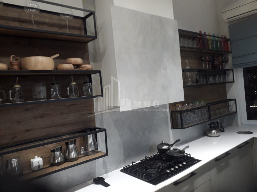 For Sale Flat On Street Al. Kutateladze, საბურთალო