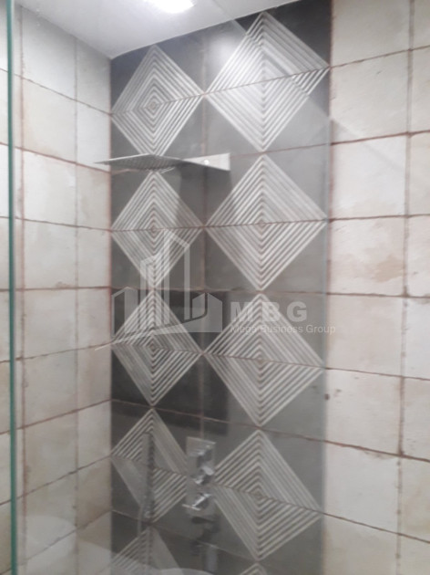 For Sale Flat On Street Al. Kutateladze, საბურთალო