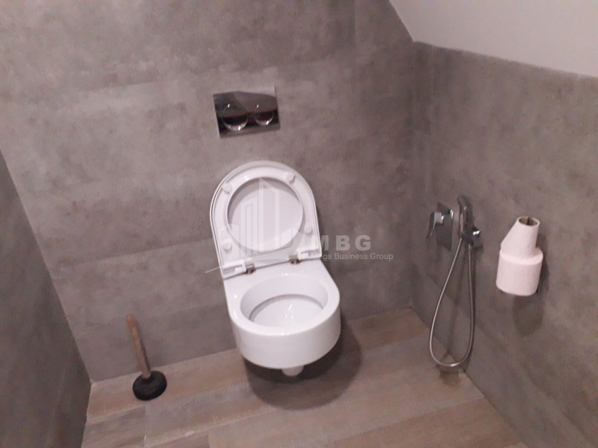 For Sale Flat On Street Al. Kutateladze, საბურთალო