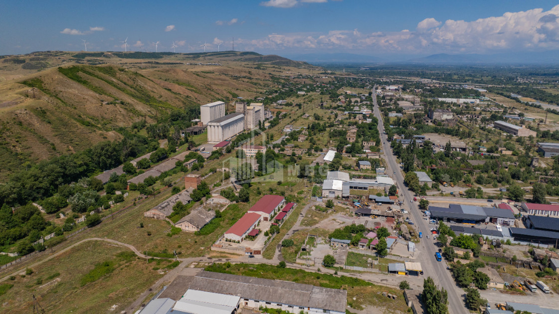 Продается Замок / Винный завод Коммерческий В Гори