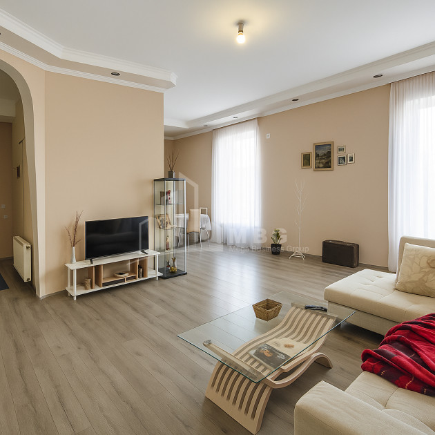 For Sale New building Flat On Street A. Politkovskaya (Jikia), საბურთალო