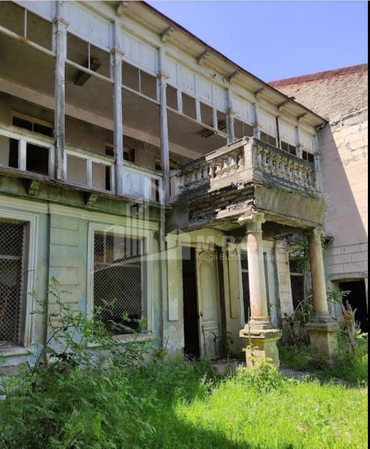 Продается Замок - Дворец Коммерческий В Каспси