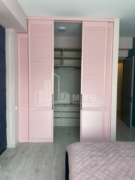 For Sale Flat On I. Chavchavadze Avenue, ვაკე