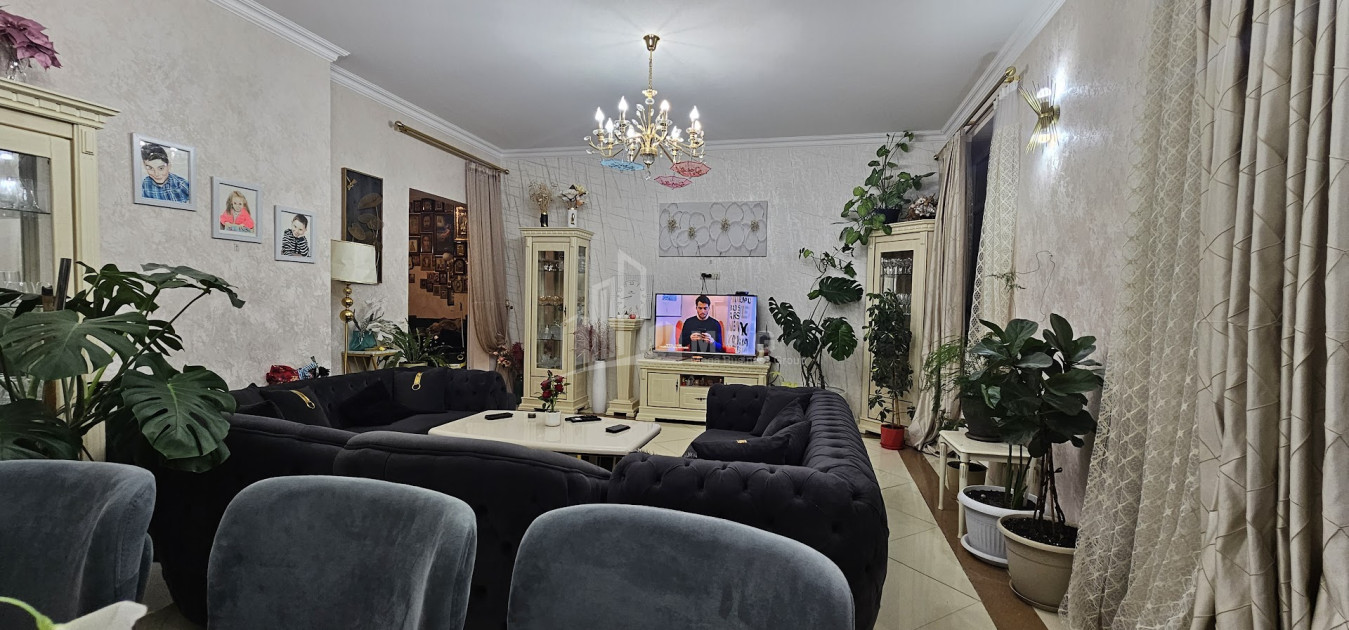 For Sale Flat On M. Burdzgla Street, საბურთალო