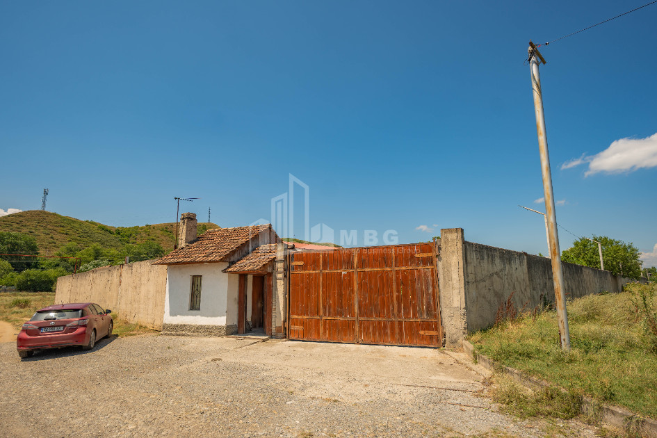 Продается Замок / Винный завод Коммерческий В Гори