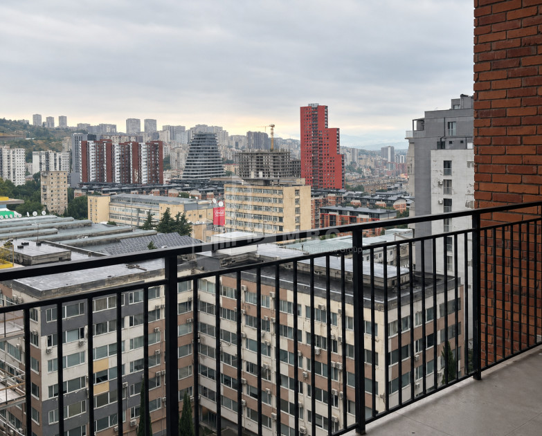 For Sale Nonstandard Flat On Street A. Politkovskaya (Jikia), საბურთალო