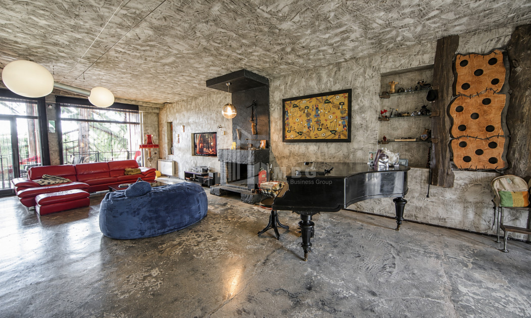 For Sale Old building House - Villa In Tskneti, Vake District