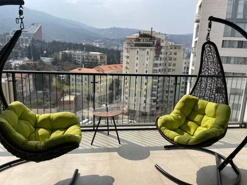 For Sale Flat On I. Chavchavadze Avenue, ვაკე