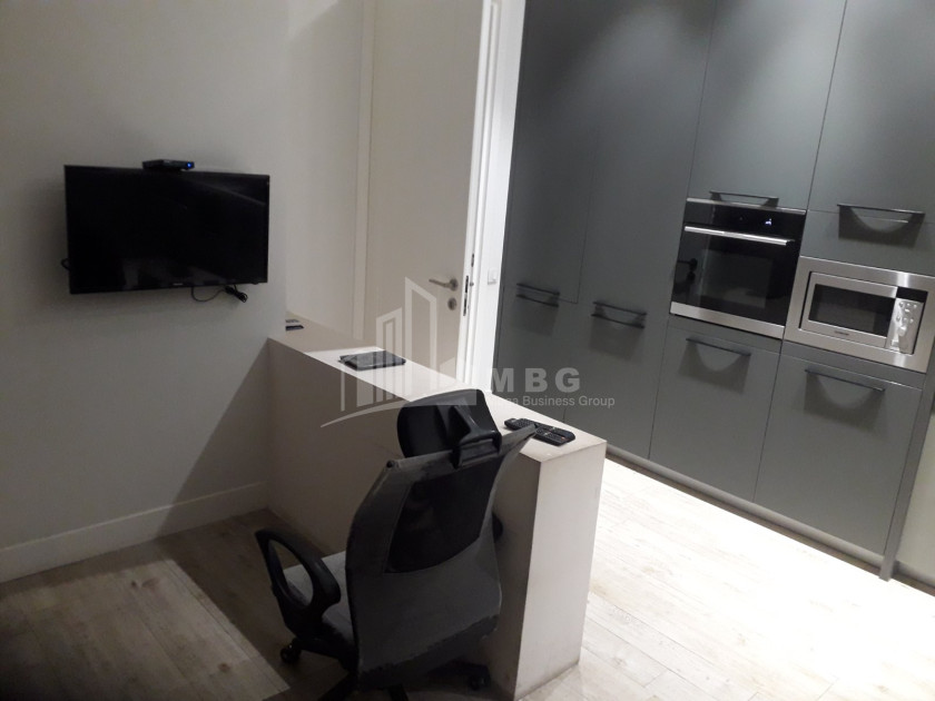 For Sale Flat On Street Al. Kutateladze, საბურთალო