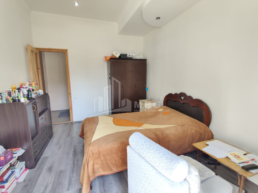 For Sale New building Flat On Street A. Politkovskaya (Jikia), საბურთალო