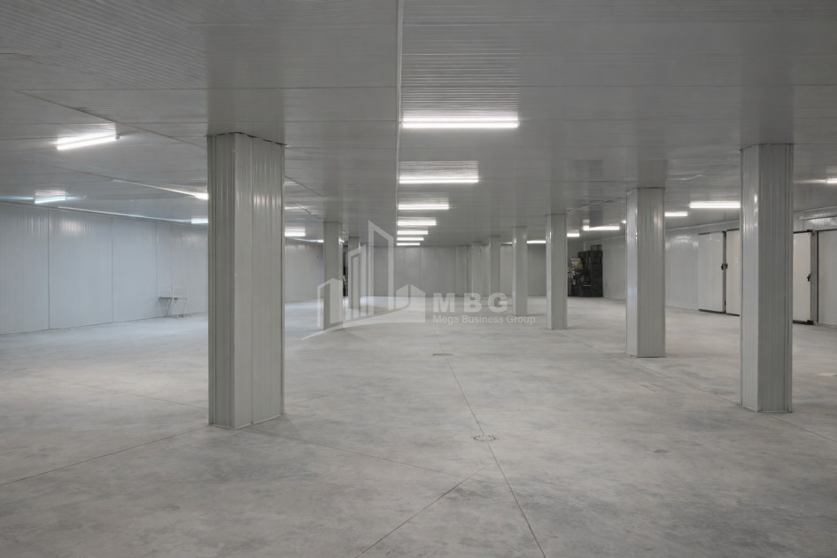 Продается Холодильно-морозильная камера Коммерческий В Руиси, Карели