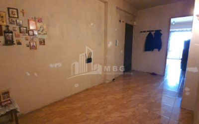 For Sale Old building Flat On M. Burdzgla Street, საბურთალო