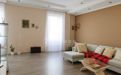 For Sale New building Flat On Street A. Politkovskaya (Jikia), საბურთალო