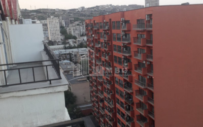 For Sale Flat On Street Al. Kutateladze, საბურთალო