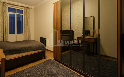 For Sale Flat On M. Burdzgla Street, საბურთალო
