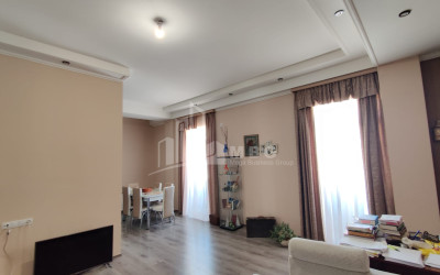 For Sale New building Flat On Street A. Politkovskaya (Jikia), საბურთალო