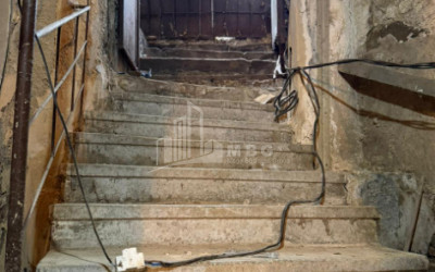 For Sale Old building Flat On A. Chikobava str, ჩუღურეთი