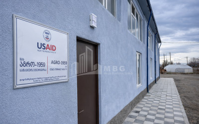 Продается Холодильно-морозильная камера Коммерческий В Руиси, Карели