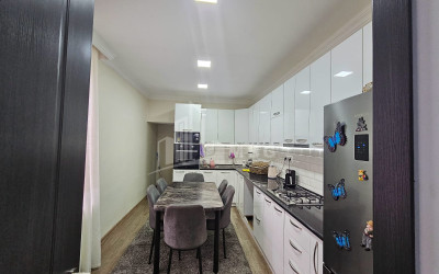 Продается Дом - Вилла В Квибиси, Боржоми