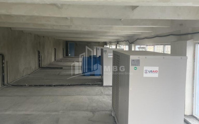 Продается Холодильно-морозильная камера Коммерческий В Руиси, Карели