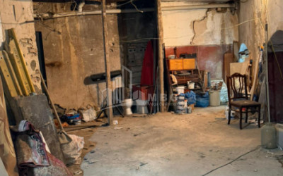 For Sale Old building Flat On A. Chikobava str, ჩუღურეთი