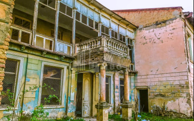 Продается Замок - Дворец Коммерческий В Каспси