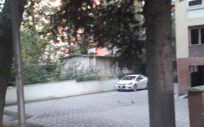 For Sale Flat On Street Al. Kutateladze, საბურთალო