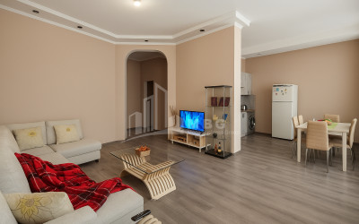 For Sale New building Flat On Street A. Politkovskaya (Jikia), საბურთალო