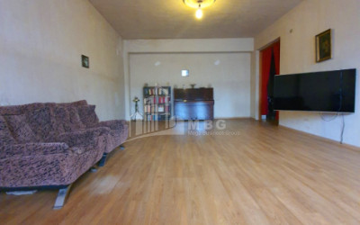 For Sale Old building Flat On M. Burdzgla Street, საბურთალო