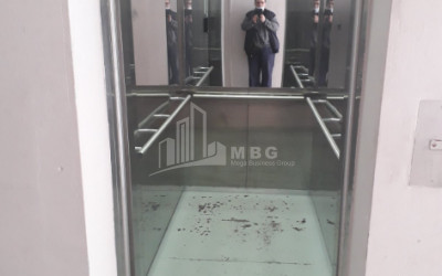 For Sale Flat On Street Al. Kutateladze, საბურთალო