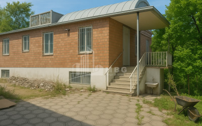 Продается Универсальный Коммерческий В Деревня Дигоми, Сабуртальский Район