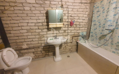 For Sale Old building Flat On M. Burdzgla Street, საბურთალო